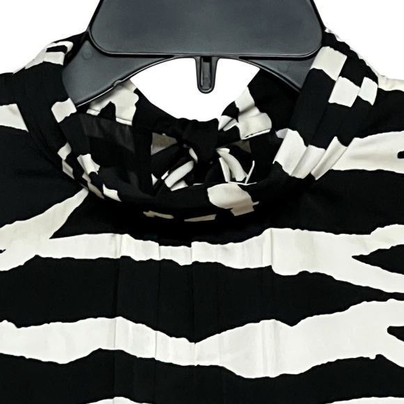 H&M Zebra Pattern Lined Dress Size Small NWOT - Picture 2 of 8